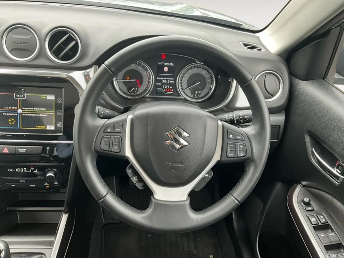 Suzuki Vitara SUV, Petrol, 2025, Grey