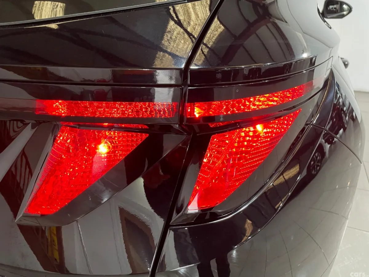 Hyundai Tucson MPV, Petrol Plug-in Hybrid, 2022, Black
