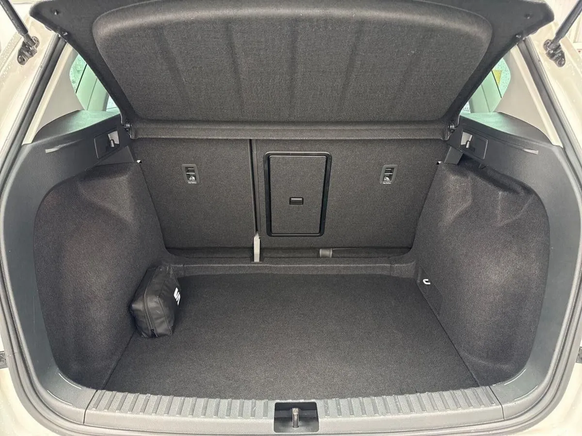 SEAT Ateca SUV, Diesel, 2025, White