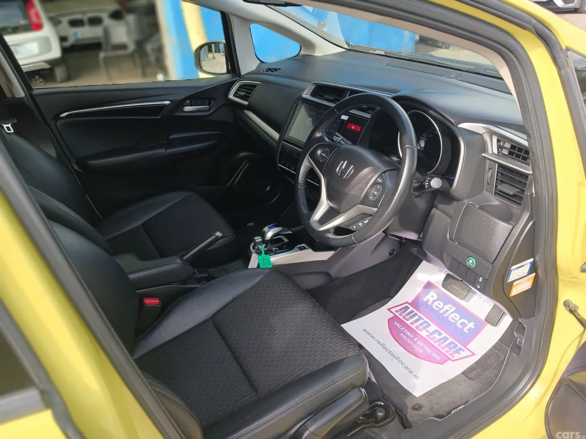 Honda Fit Hatchback, Petrol Hybrid, 2014, Yellow