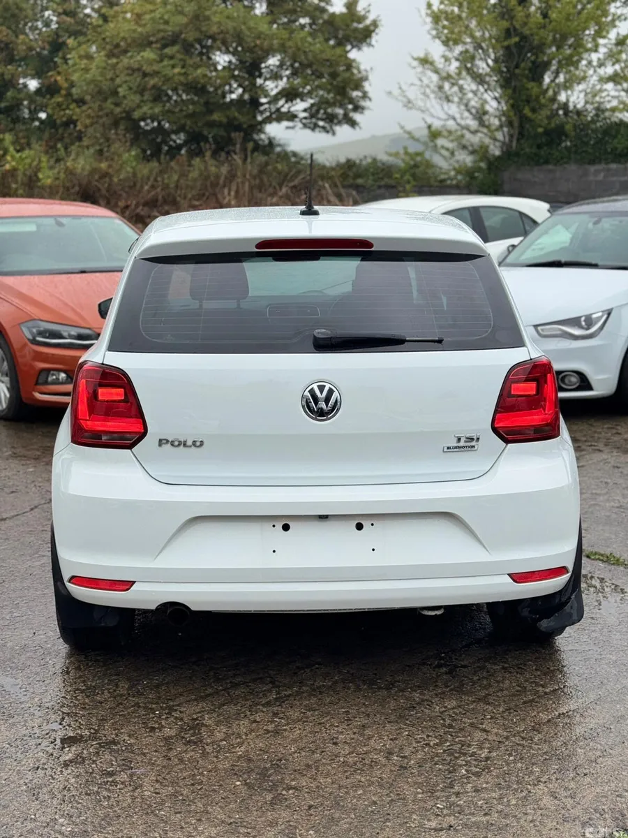 Volkswagen Polo Hatchback, Petrol, 2015, White