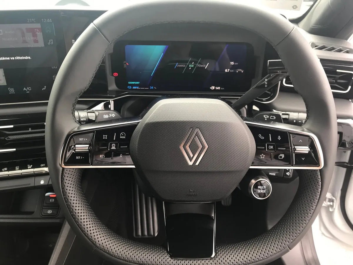 Renault 4 Hatchback, Electric, 2026, White