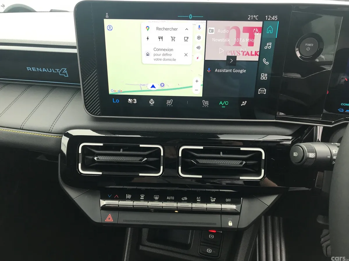 Renault 4 Hatchback, Electric, 2026, White