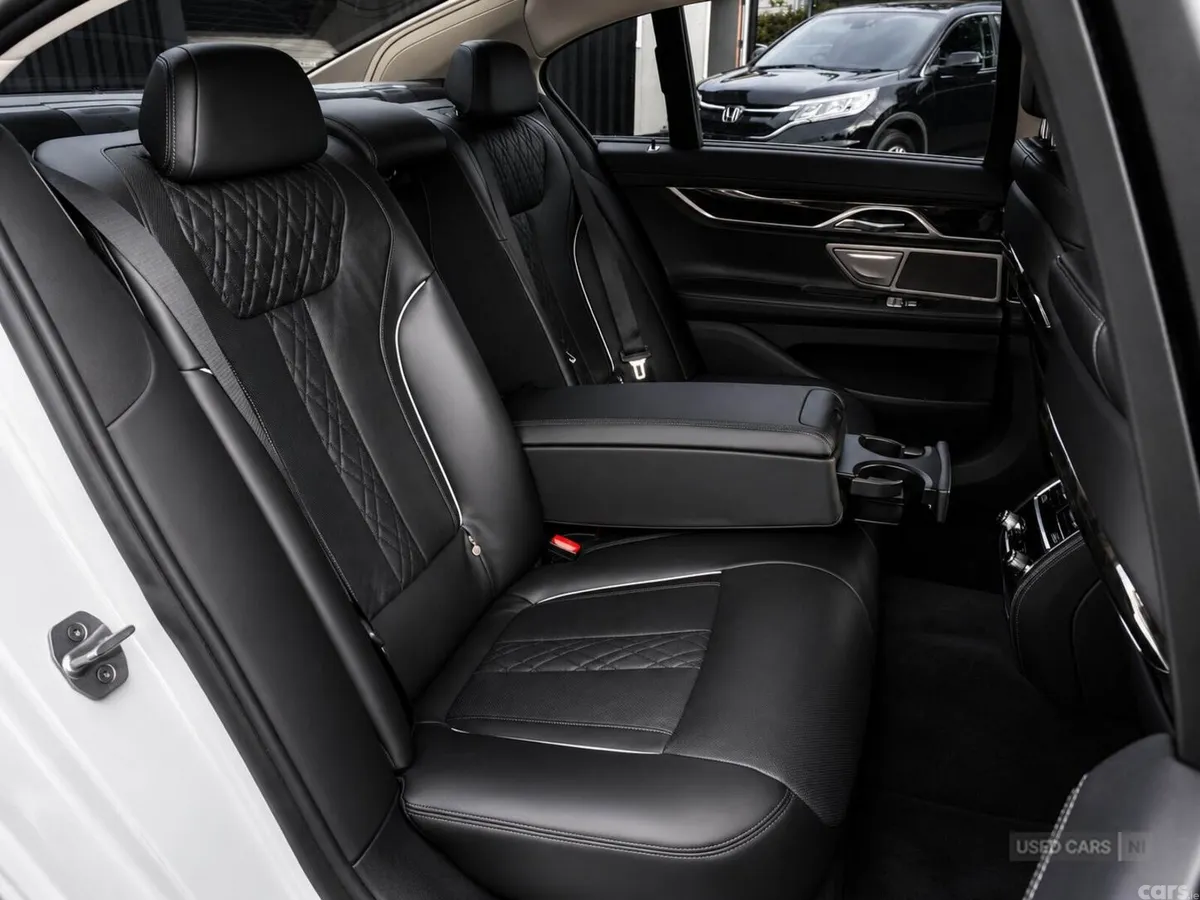 BMW 7-Series , Petrol, 2016, White