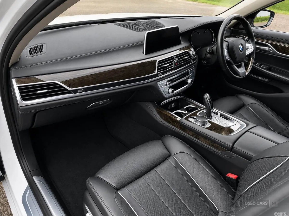 BMW 7-Series , Petrol, 2016, White