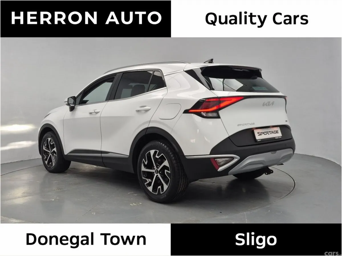 Kia Sportage SUV, Petrol Hybrid, 2023, White