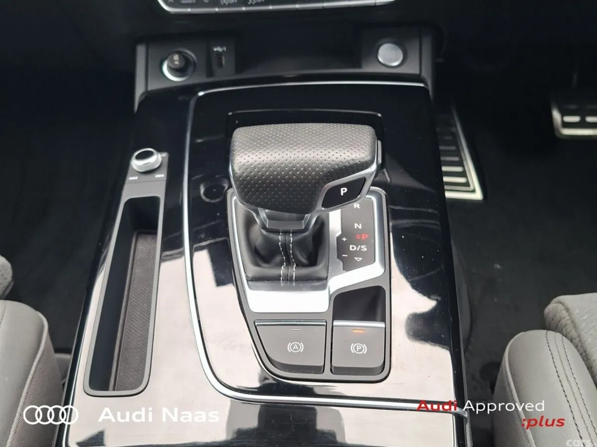 Audi Q5 SUV, Diesel, 2023, Blue