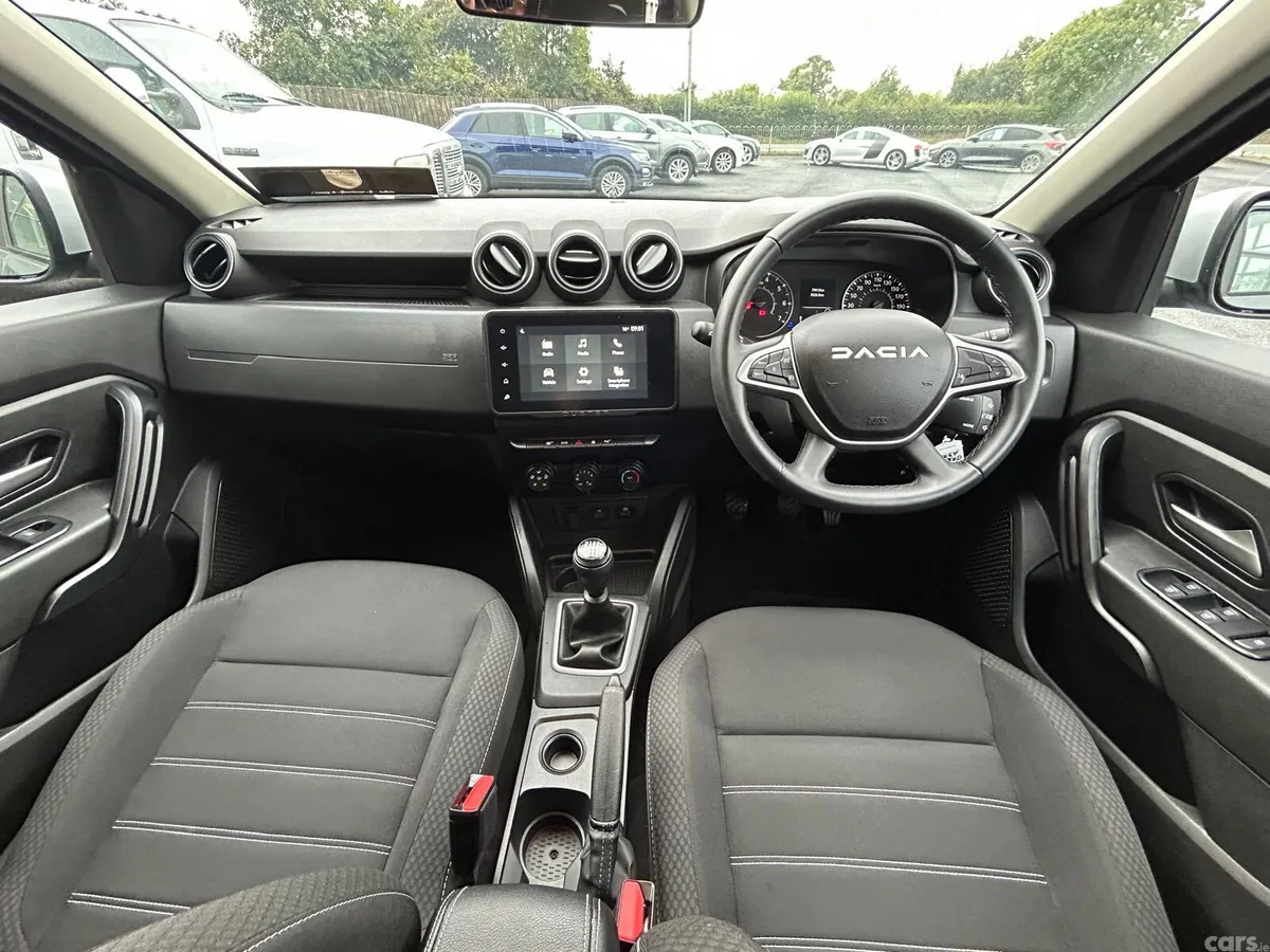 Dacia Duster SUV, Petrol, 2023, Grey