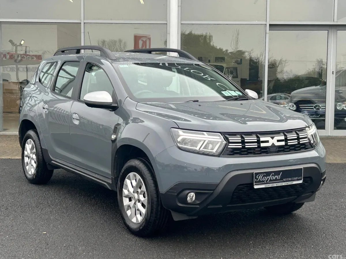 Dacia Duster SUV, Petrol, 2023, Grey