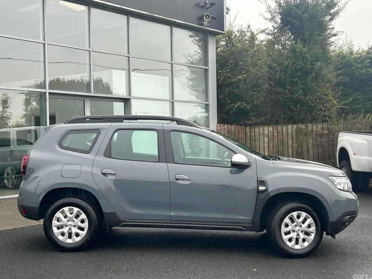 Dacia Duster SUV, Petrol, 2023, Grey