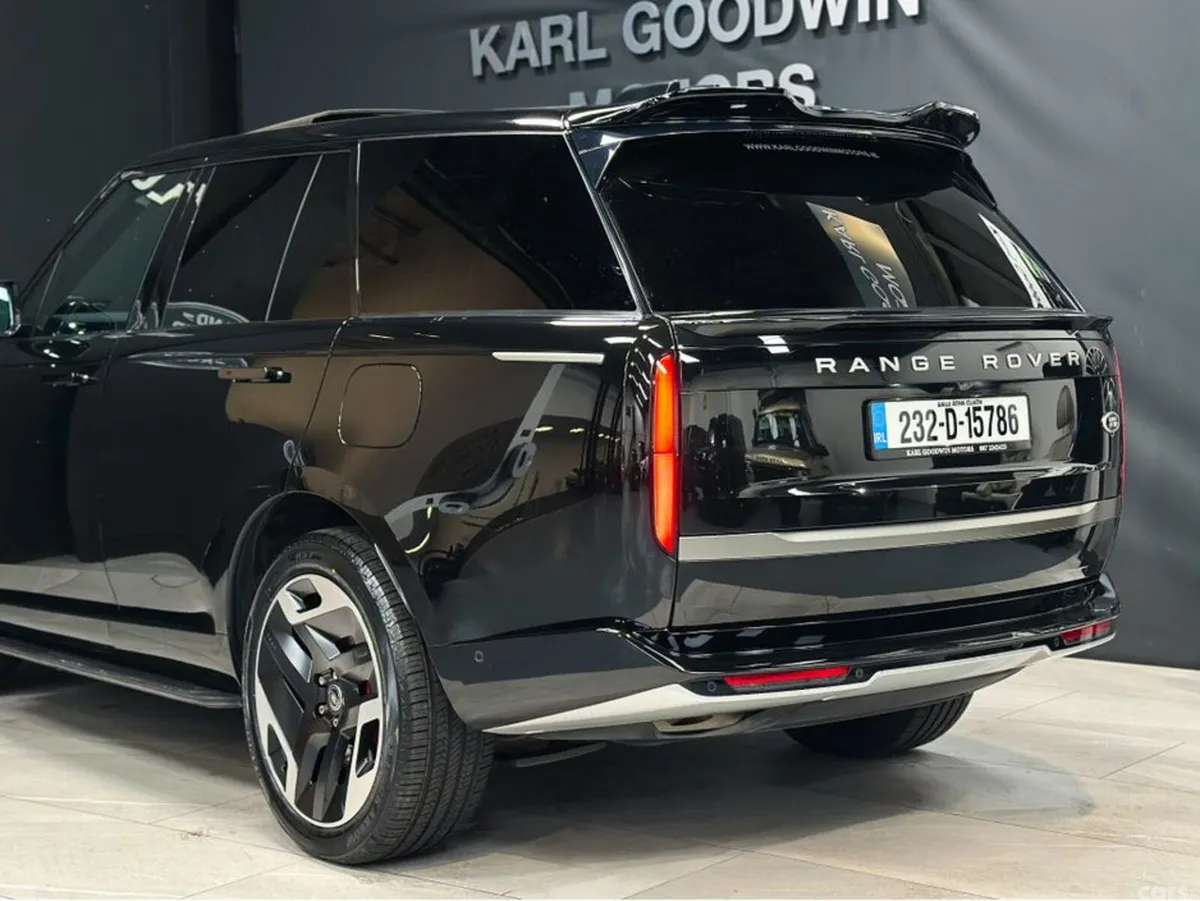 Land Rover Range Rover SUV, Petrol Plug-in Hybrid, 2023, Black