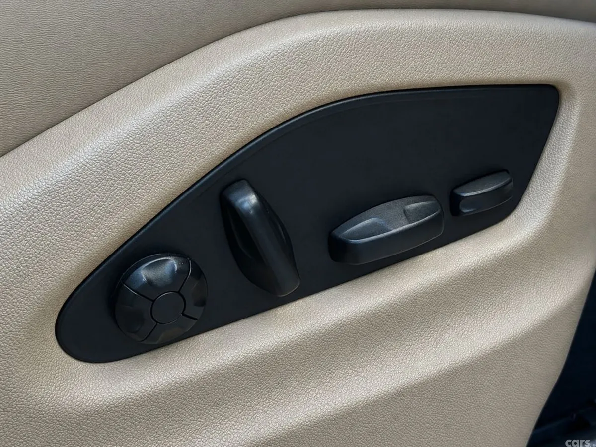 Porsche Cayenne SUV, Petrol Plug-in Hybrid, 2022, Blue