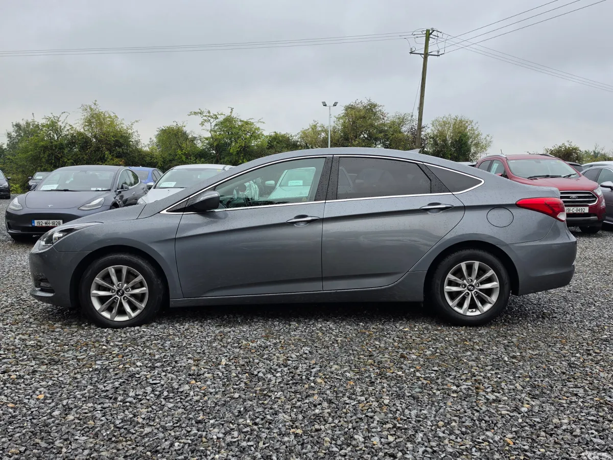 Hyundai i40 Saloon, Diesel, 2017, Silver