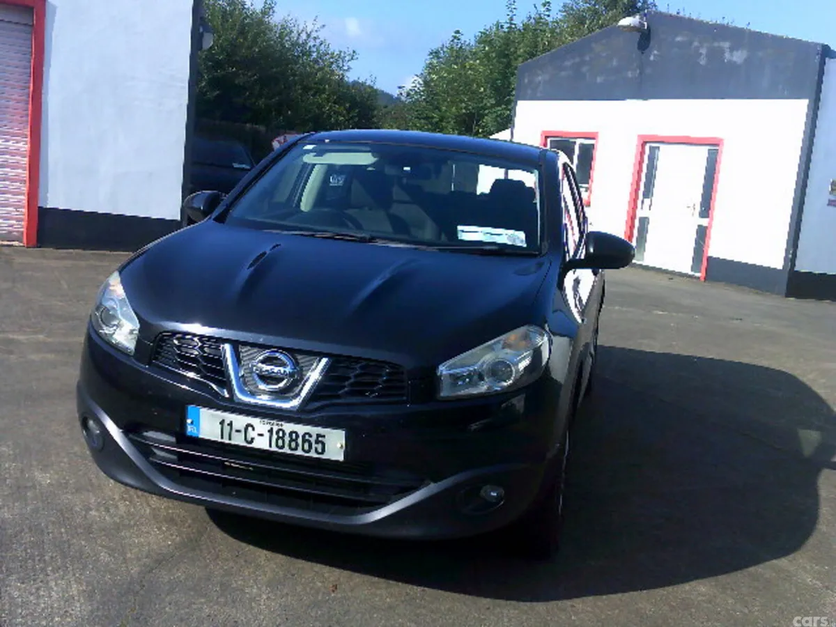 Nissan Qashqai Hatchback, Diesel, 2011, Black