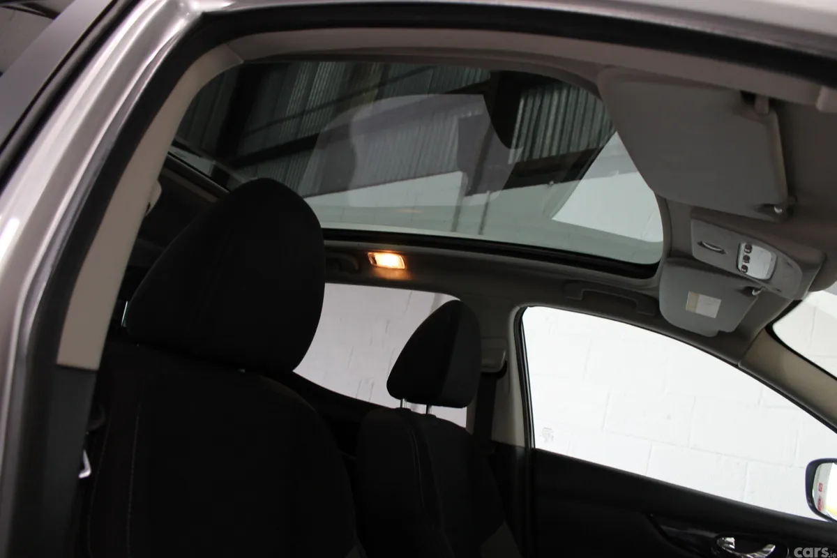 Nissan Qashqai MPV, Diesel, 2018, Grey