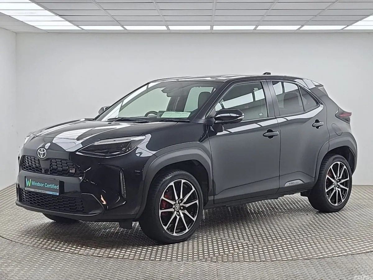Toyota Yaris Cross SUV, Petrol Hybrid, 2023, Black