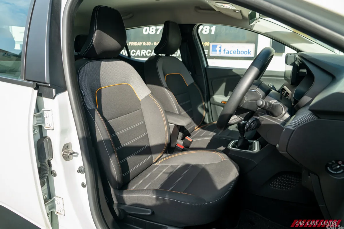Dacia Sandero Stepway Hatchback, Petrol, 2022, White