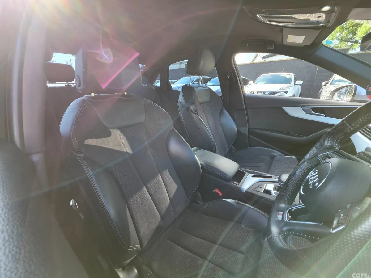 Audi A4 Saloon, Diesel, 2016, Grey