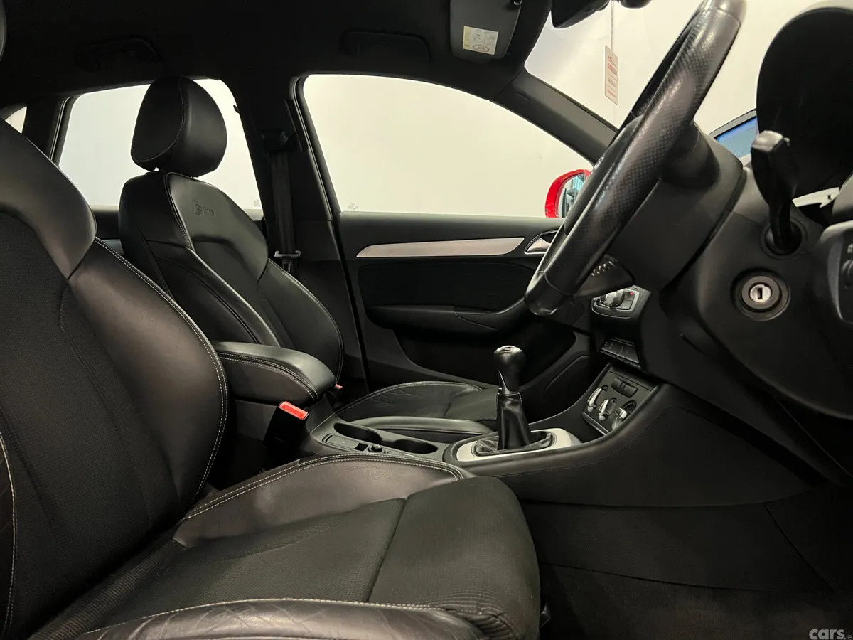 Audi Q3 SUV, Diesel, 2016, Red