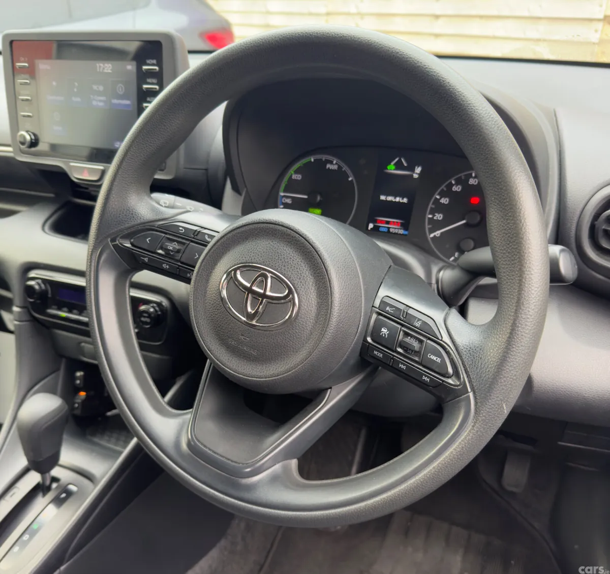 Toyota Yaris Hatchback, Petrol Hybrid, 2022, Blue