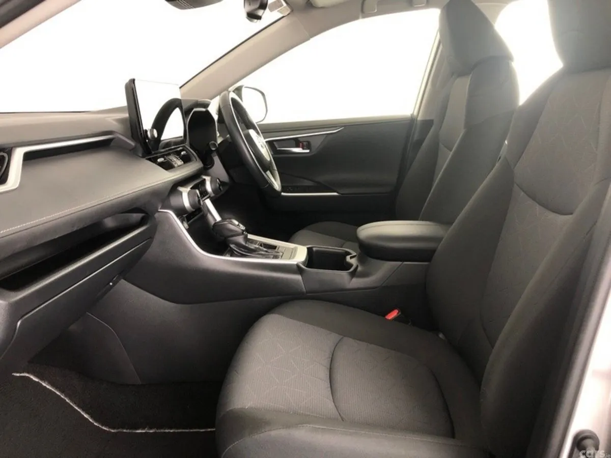Toyota RAV4 SUV, Petrol Hybrid, 2024, Silver