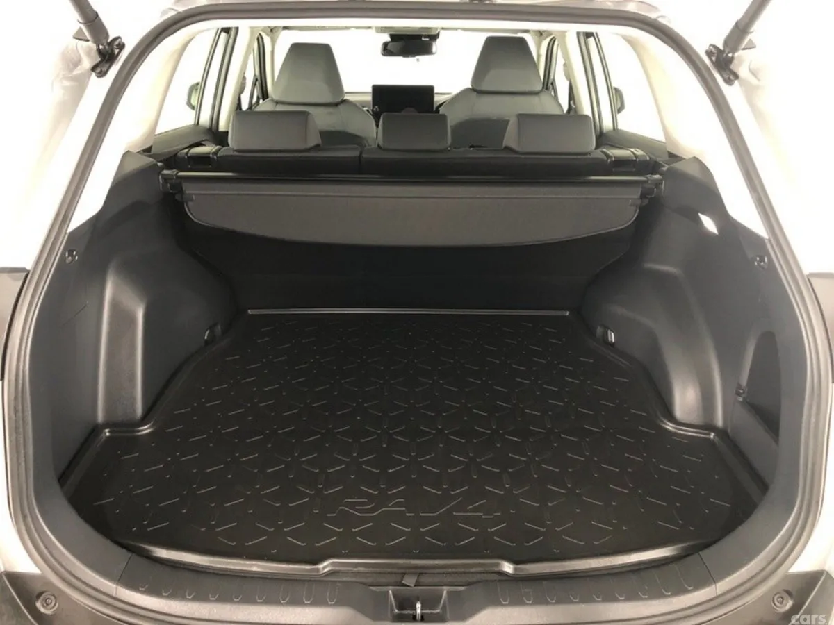 Toyota RAV4 SUV, Petrol Hybrid, 2024, Silver