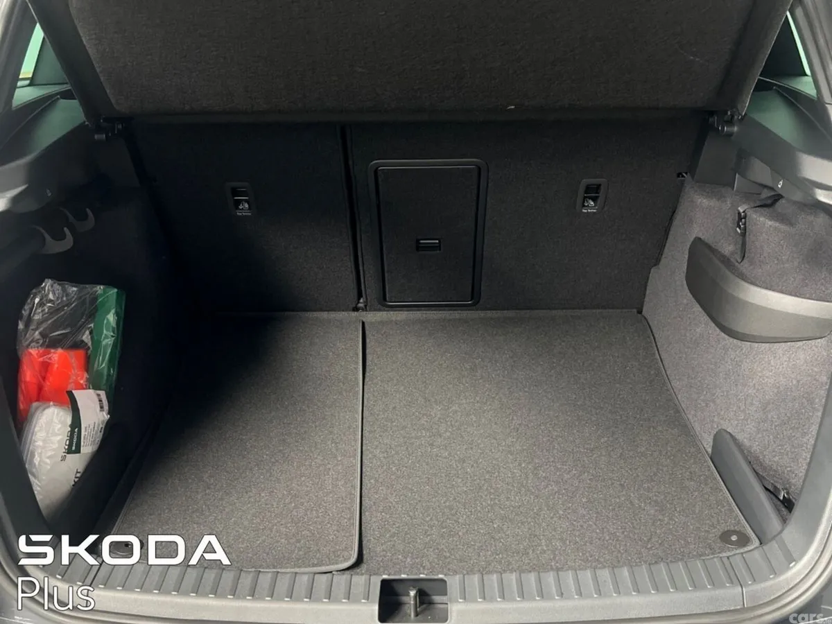 Skoda Karoq SUV, Diesel, 2026, Grey