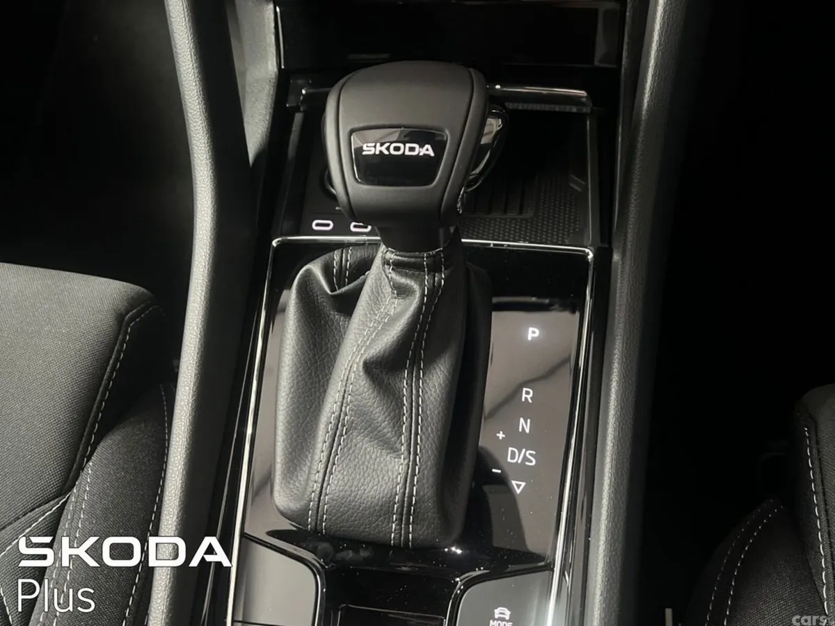 Skoda Karoq SUV, Diesel, 2026, Grey