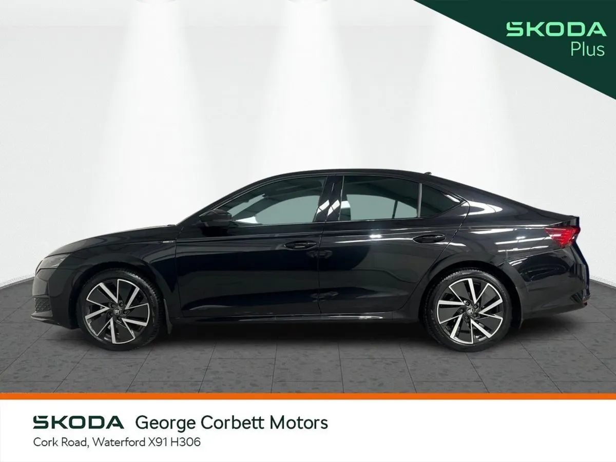 Skoda Octavia Saloon, Diesel, 2026, Black