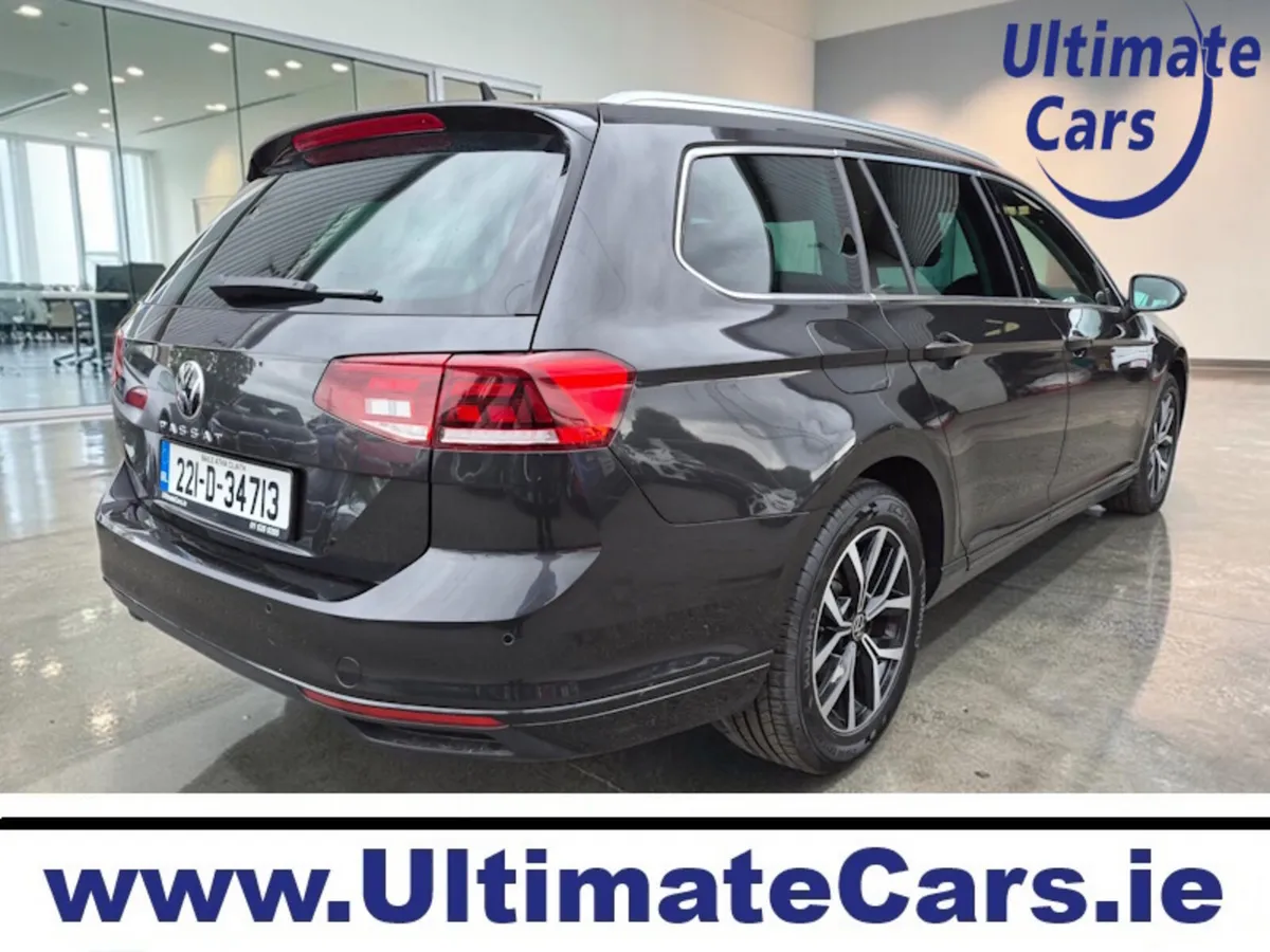Volkswagen Passat Estate, Diesel, 2022, Grey