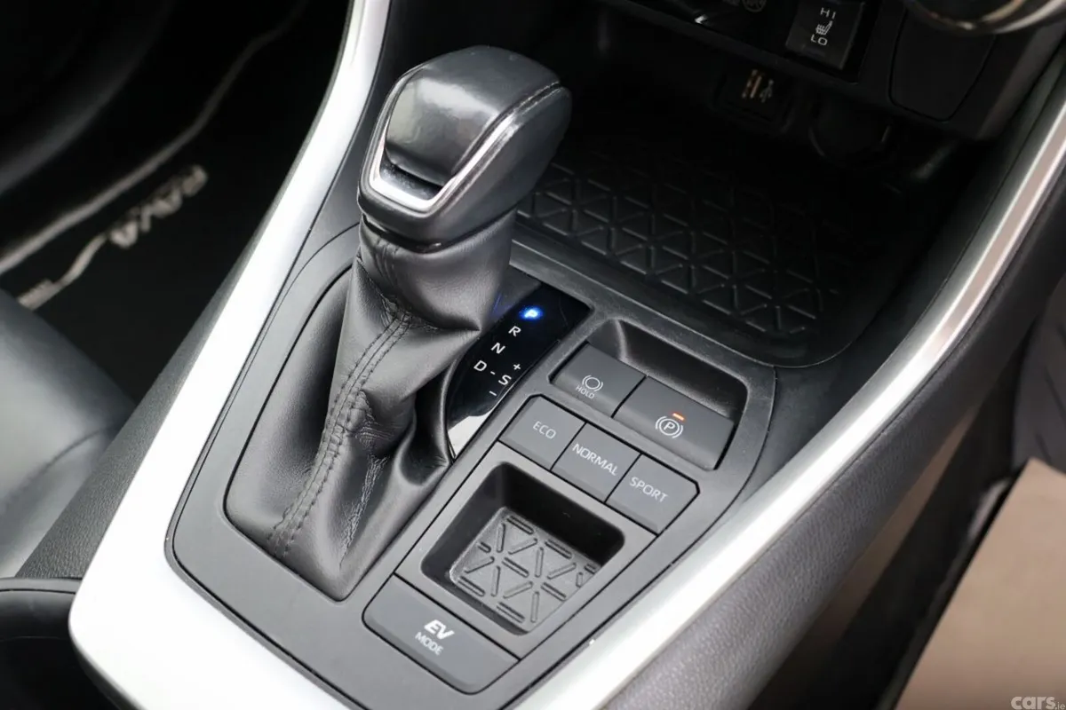 Toyota RAV4 SUV, Petrol Hybrid, 2023, Blue