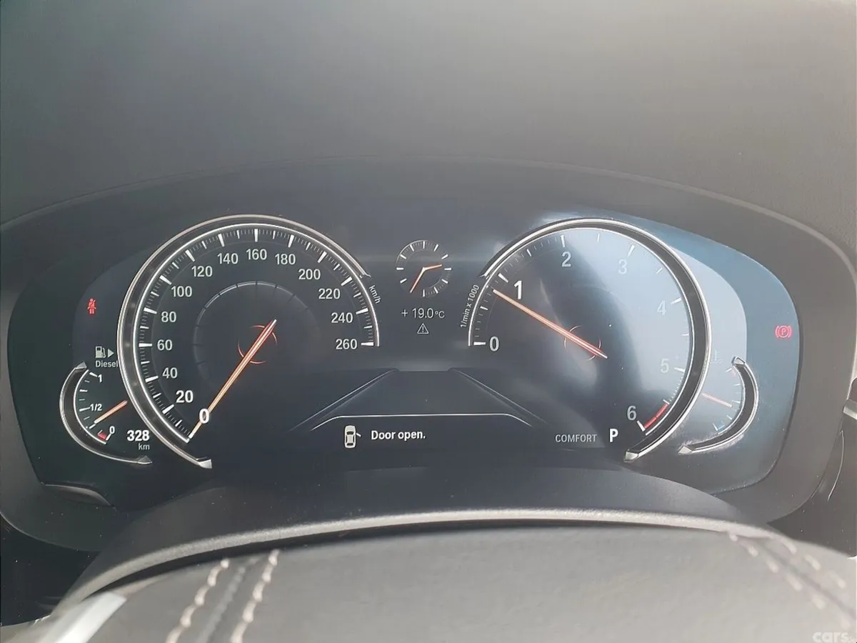 BMW 5-Series Estate, Diesel, 2018, Blue