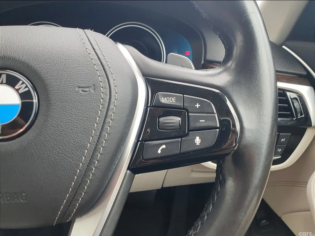BMW 5-Series Estate, Diesel, 2018, Blue