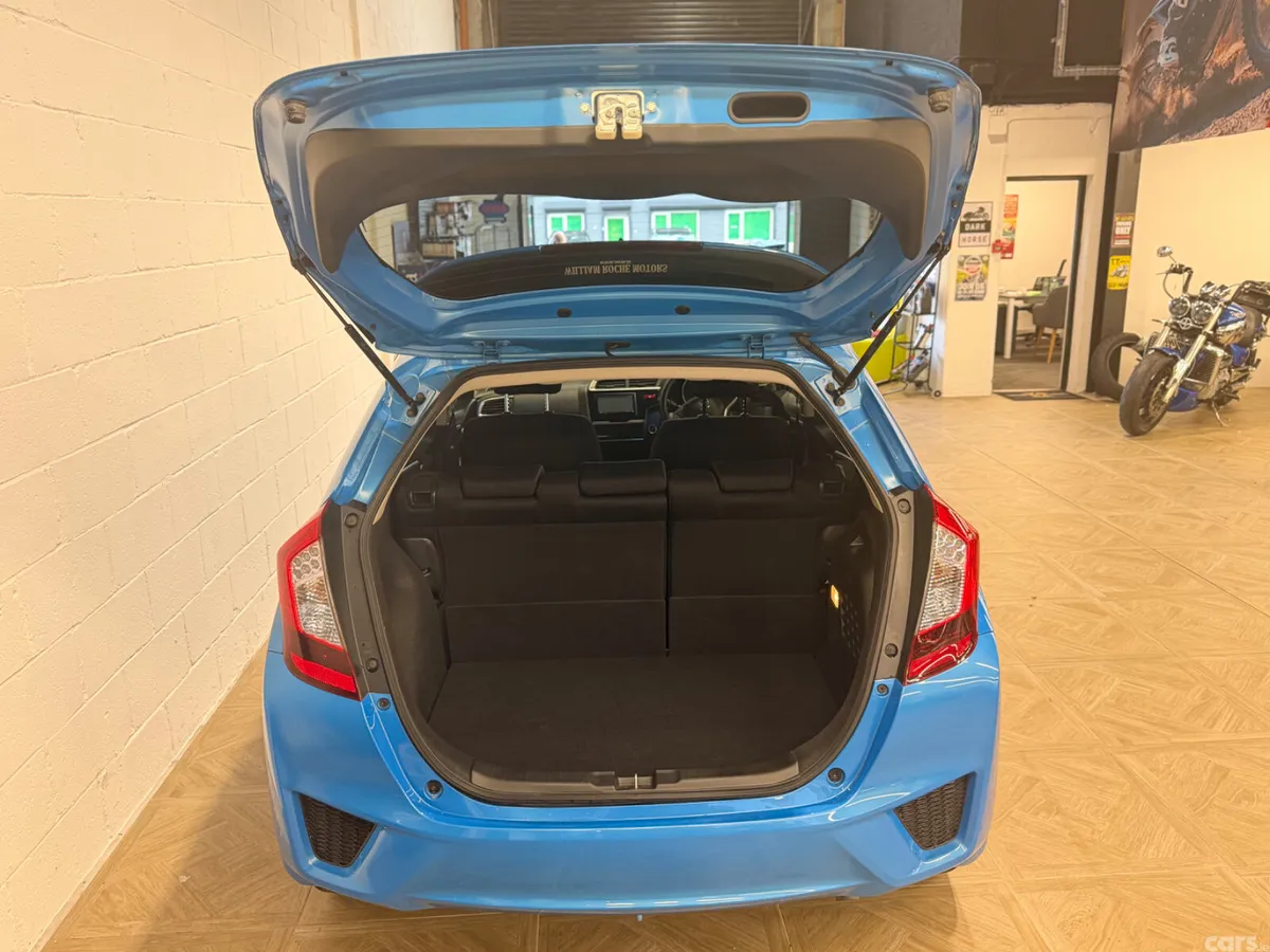 Honda Fit Hatchback, Petrol Hybrid, 2015, Blue