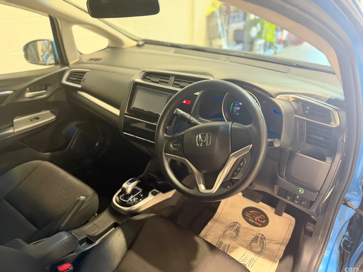 Honda Fit Hatchback, Petrol Hybrid, 2015, Blue
