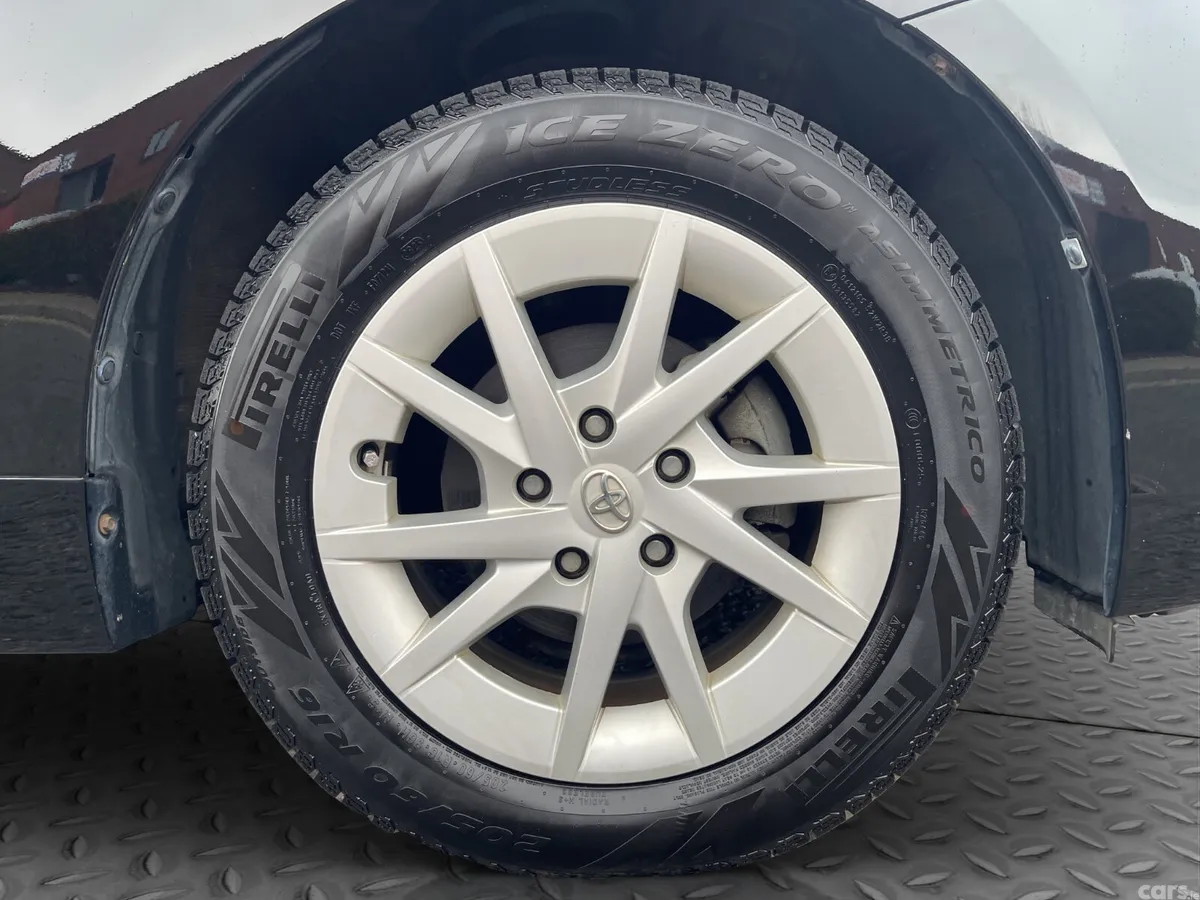 Toyota Prius MPV, Petrol Hybrid, 2013, Black