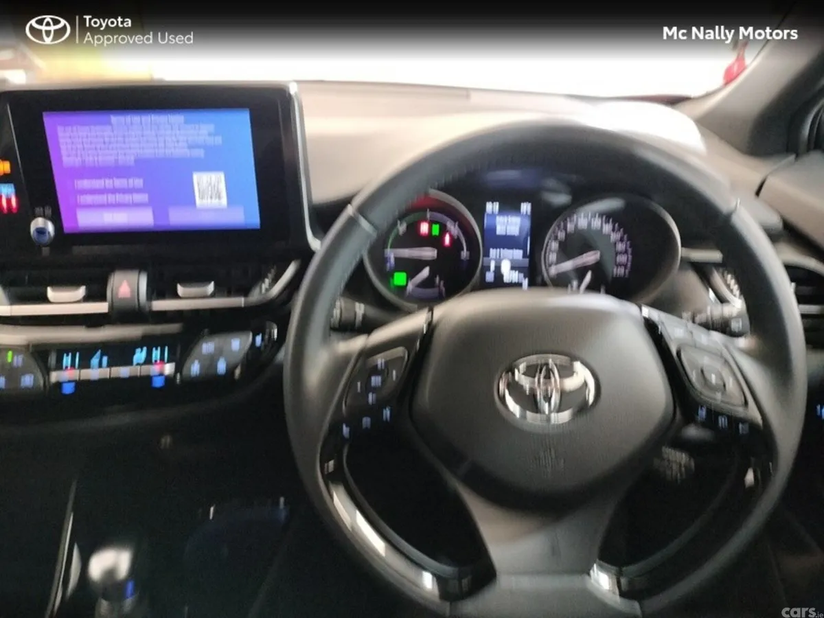 Toyota C-HR SUV, Petrol Hybrid, 2023, Red