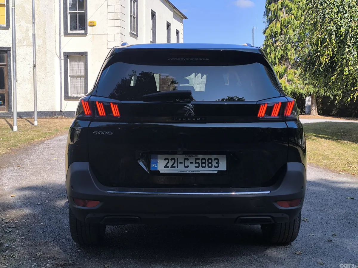 Peugeot 5008 MPV, Diesel, 2022, Black