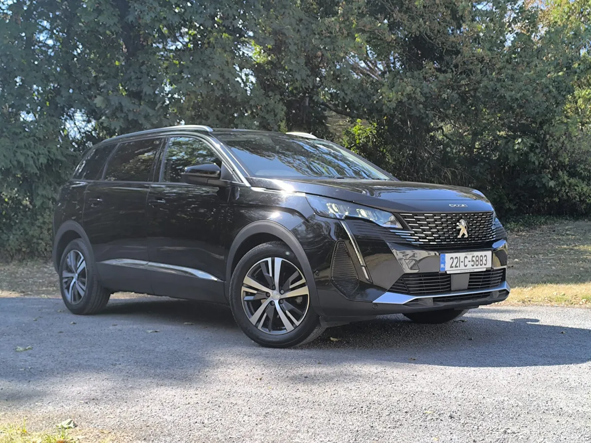 Peugeot 5008 MPV, Diesel, 2022, Black