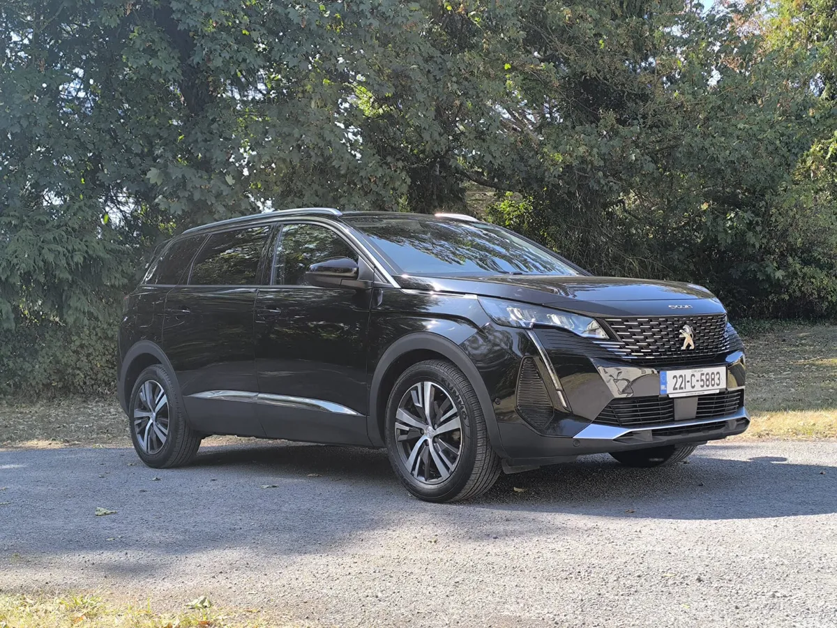 Peugeot 5008 MPV, Diesel, 2022, Black