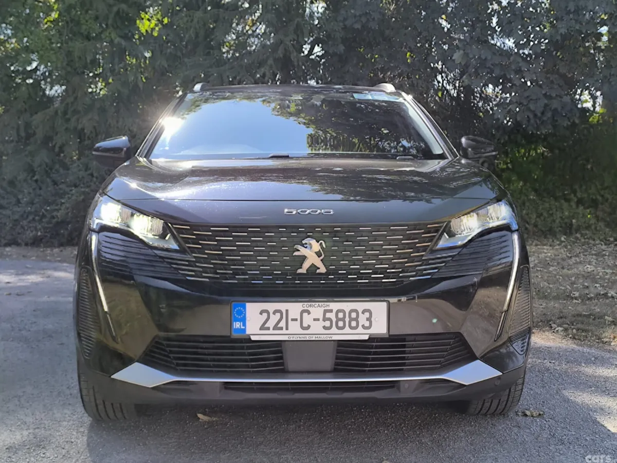 Peugeot 5008 MPV, Diesel, 2022, Black