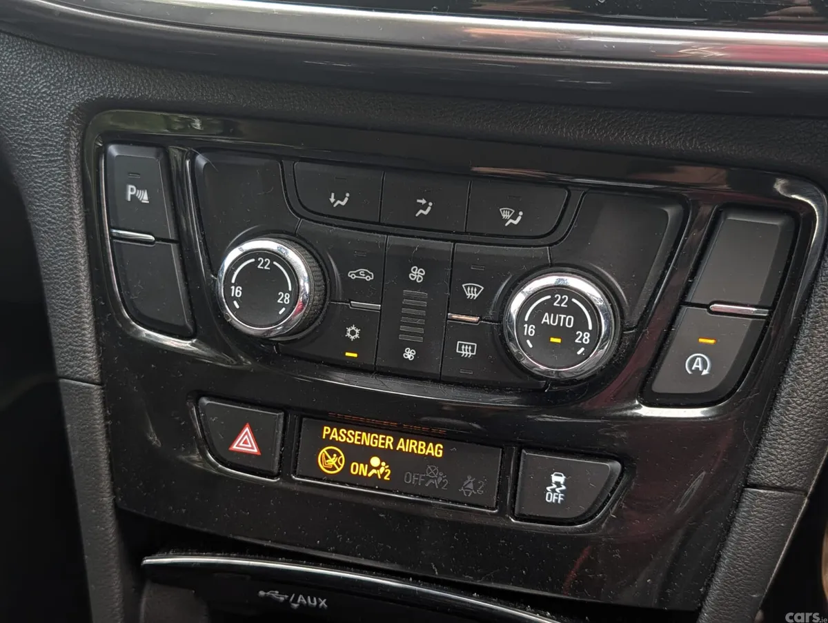 Opel Mokka SUV, Diesel, 2019, Black