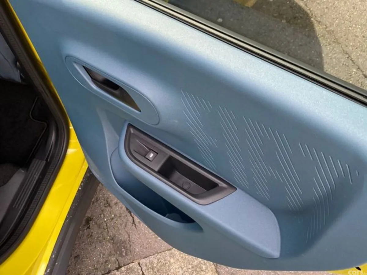 Fiat Grande Panda Hatchback, Electric, 2027, Yellow
