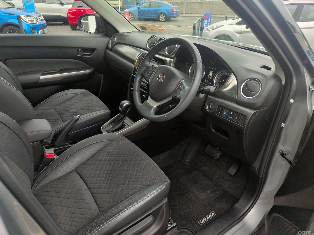 Suzuki Vitara SUV, Petrol Hybrid, 2025, Grey