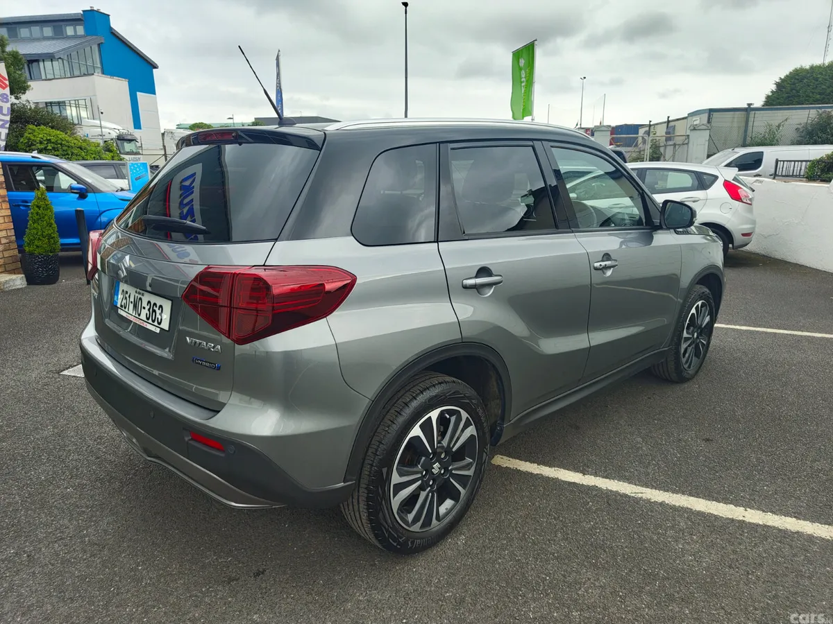 Suzuki Vitara SUV, Petrol Hybrid, 2025, Grey