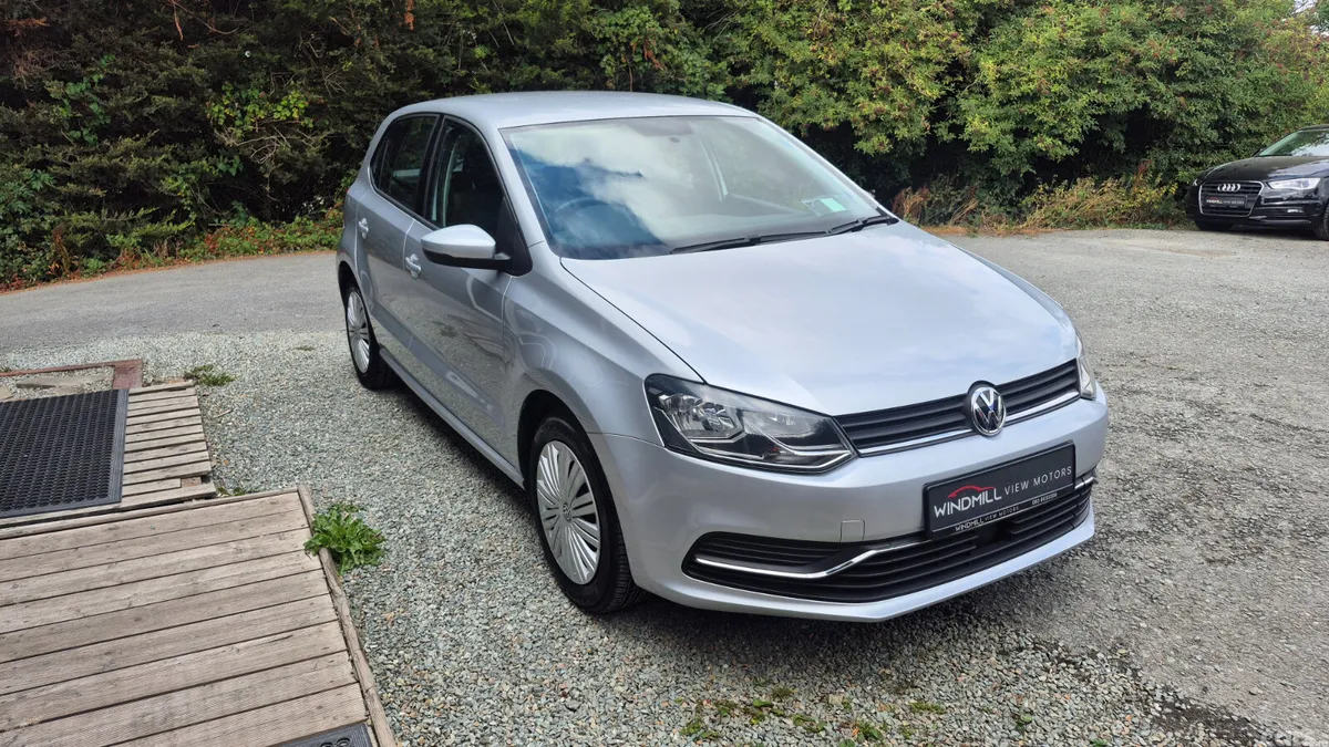 Volkswagen Polo Hatchback, Petrol, 2015, Silver