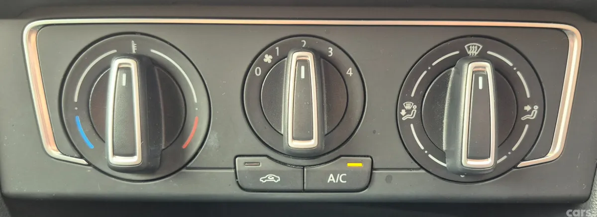 Volkswagen Polo Hatchback, Petrol, 2015, Silver