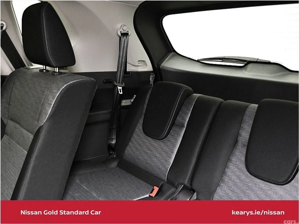 Nissan X-Trail SUV, Petrol Hybrid, 2024, Gold