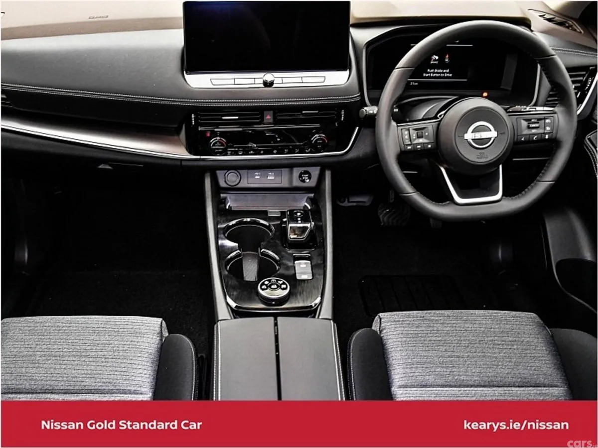 Nissan X-Trail SUV, Petrol Hybrid, 2024, Gold