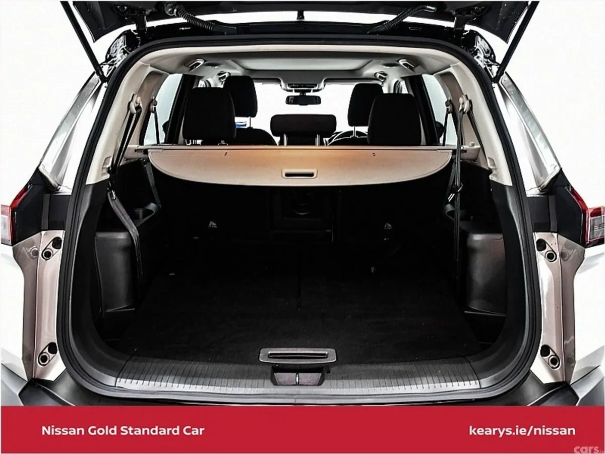 Nissan X-Trail SUV, Petrol Hybrid, 2024, Gold